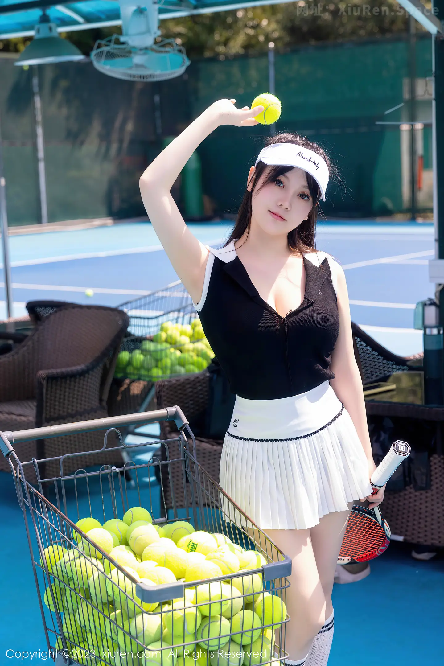 图片[5]-[XiuRen秀人网]VOL.7467 模特豆瓣酱性感白色短裙网球运动服饰秀翘臀美腿撩人诱惑写真80P-秀人网官方网站